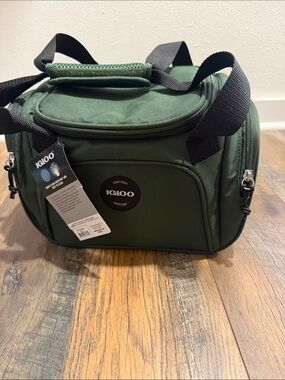 Igloo Dark Green Men’s Soft-Sided Cooler Bag